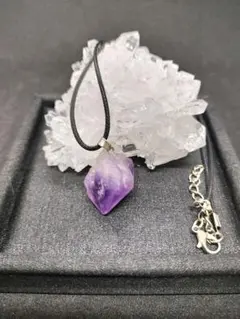 ①アメジストネックレス高貴な癒しと守護の石　インド産　22.7mm