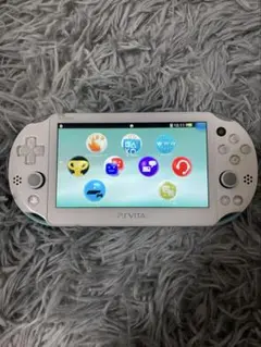 PS Vita PCH-2000ライトブルーホワイト