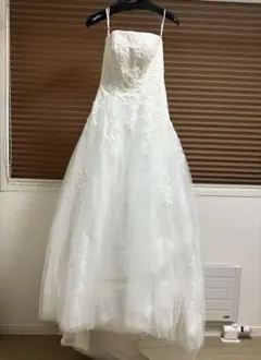 ホワイトウェディングドレス ストラップ付き 【パニエ等小物付き】クリーニング済