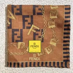 FENDI　フェンディ　ハンカチ　ロゴ　チェーン　ブラウン系　約50cmのサムネイル