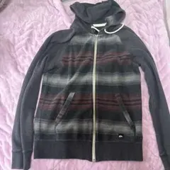 QUIKSILVER ジップアップパーカー ボーダー Mサイズ