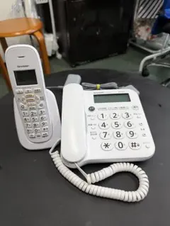 SHARP JD-G56CW デジタルコードレス電話機 本体（子機2つ） - メルカリ