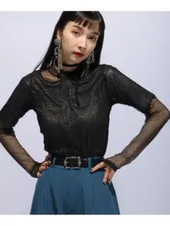 タイトトップス