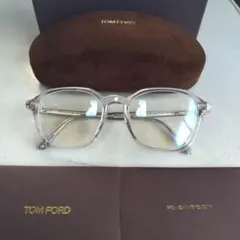 きよ様専用Tom Ford TF1122-D 20A52口20グレー サングラス - メルカリ
