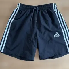 adidas黒ショートパンツMサイズのサムネイル