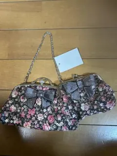 Item thumbnail for item 1482ce1e-1555-4fa6-a5b7-eb63c15fad8b