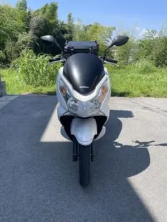 ホンダ PCX 125 初期型後期 実働 リアボックス付き 通勤に最適のサムネイル