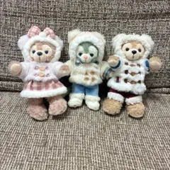 ウィンターホリデー　ぬいぐるみバッジ　ダッフィー シェリーメイ　ジェラトーニ