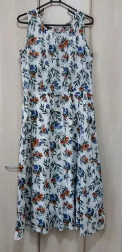 【Honeys】★グラシア★花柄ロングワンピース★綿100%★白系（L）