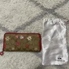 COACH コーチ 長財布　花柄コーラル