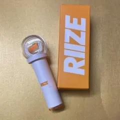 RIIZE ペンライト アントンセット Amazon.co.jp: RIIZE ペンライト 会場購入者限定トレカ付き