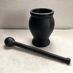 鋳鉄製 黒いすり鉢とすり棒セット 乳鉢 乳棒 すりこぎ 薬研 薬草 粉砕のサムネイル