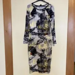 TOPSHOP 長袖ワンピース ボタニカル柄のサムネイル