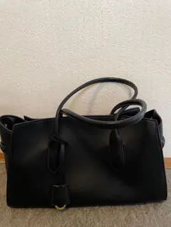 ZARA 黒カバン