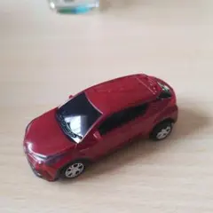 ミニカー　C-HR　赤