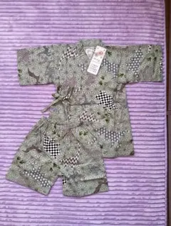 サイズ110cm 甚平 キッズ 男児 カーキ色 恐竜柄 夏祭り 夏休み 新品