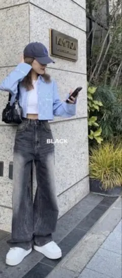 ブラックワイドレッグデニムパンツ