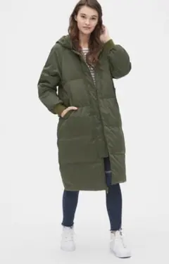 GAP オーバーサイズ ロングラインダウンパファージャケット　S カーキのサムネイル