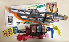仮面ライダーセイバー DX聖剣ソードライバー ライドブック DX土豪剣激土