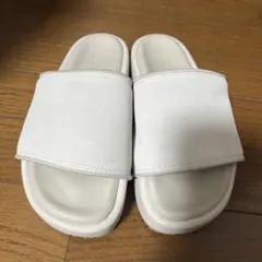 Y-3 スライドサンダル ホワイトのサムネイル