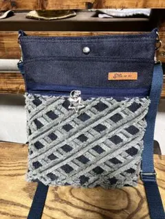 Item thumbnail for item becd3e70-e6a7-49f6-85c7-ef35bf1df51a