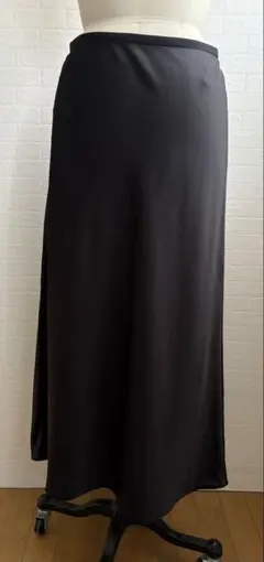 黒 ロングスカート