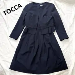 トッカ セレモニー　ワンピーススーツ ノーカラー セットアップ　ネイビー　タック