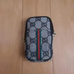 GG柄 ポーチ 小物入れ