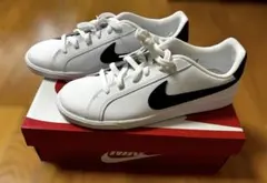 NIKE コートロイヤル　28cm