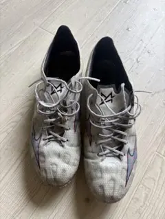 MIZUNO サッカースパイク アルファ ホワイト　27.5のサムネイル