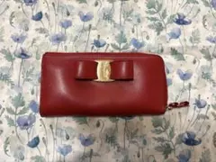 ゆりりん様専用】Salvatore Ferragamo 長財布＋ポーチ | Mercari