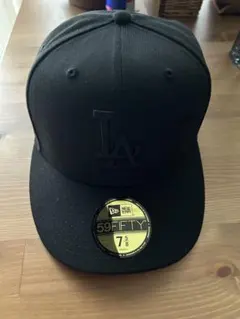 New Era LA 59FIFTY ブラックキャップ 7 5/8
