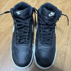 Nike Court Vision ブラック/ホワイト ハイカットスニーカー