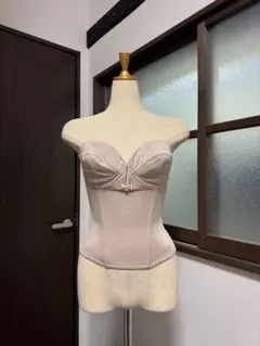 E70 ベージュ コルセット ブライダルインナー