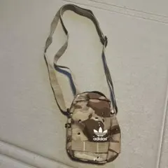 adidas 迷彩　ミニバッグのサムネイル