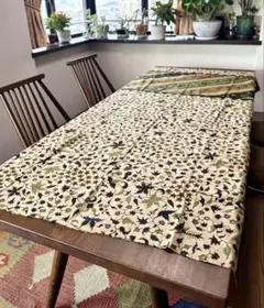 インドネシアバティック生地/ジャワ更紗/花柄