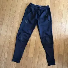 Under Armour ブラック ジョガーパンツ