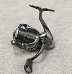 【新品・未使用】 SHIMANO STELLA 2500S スピニングリールのサムネイル