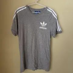 adidas オリジナルス　ロゴ ライン　半袖Tシャツ グレー