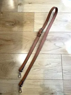 バックのショルダーストラップのみ