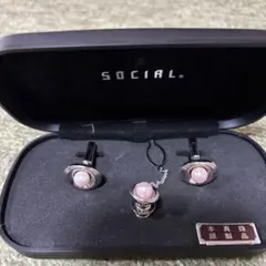 Item thumbnail for item 90139978-3ea6-44c3-88e2-8be36e6035b9