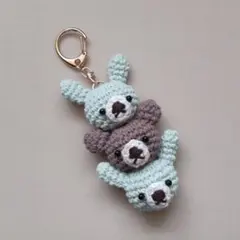 あみぐるみ　マスコット キーホルダー  （  ウサギ & クマ  ）