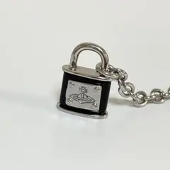 Vivienne Westwood｜パドロックネックレス　シルバー×ブラック