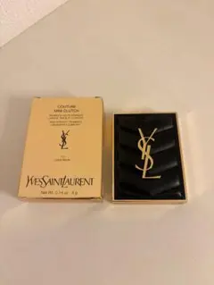 Yves Saint Laurent クチュールミニクラッチアイシャドウ　710