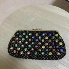 カラフル装飾のブラックがま口財布