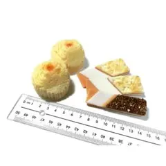 【食品サンプル】カップケーキ（チーズ）＋チーズケーキ 計4点 フェイクスイーツ
