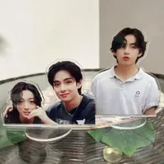 BTS V ジョングク アクリルスタンド 2種セットのサムネイル