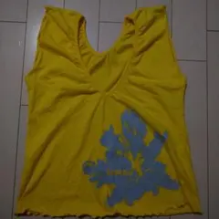 C.L.N 黄色Vネックノースリーブ 日本製