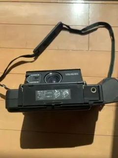 ポラロイドカメラ　フジフィルム　F-60AF
