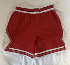 Chicago Bulls NBA バスケットボールショーツ レッド　Lのサムネイル